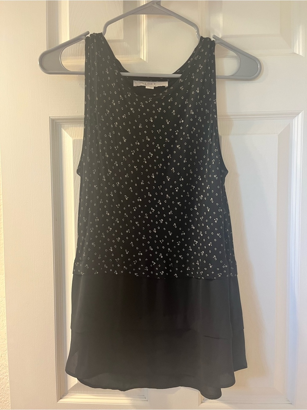 ann taylor LOFT women’s black patterned two tone flowy tank top